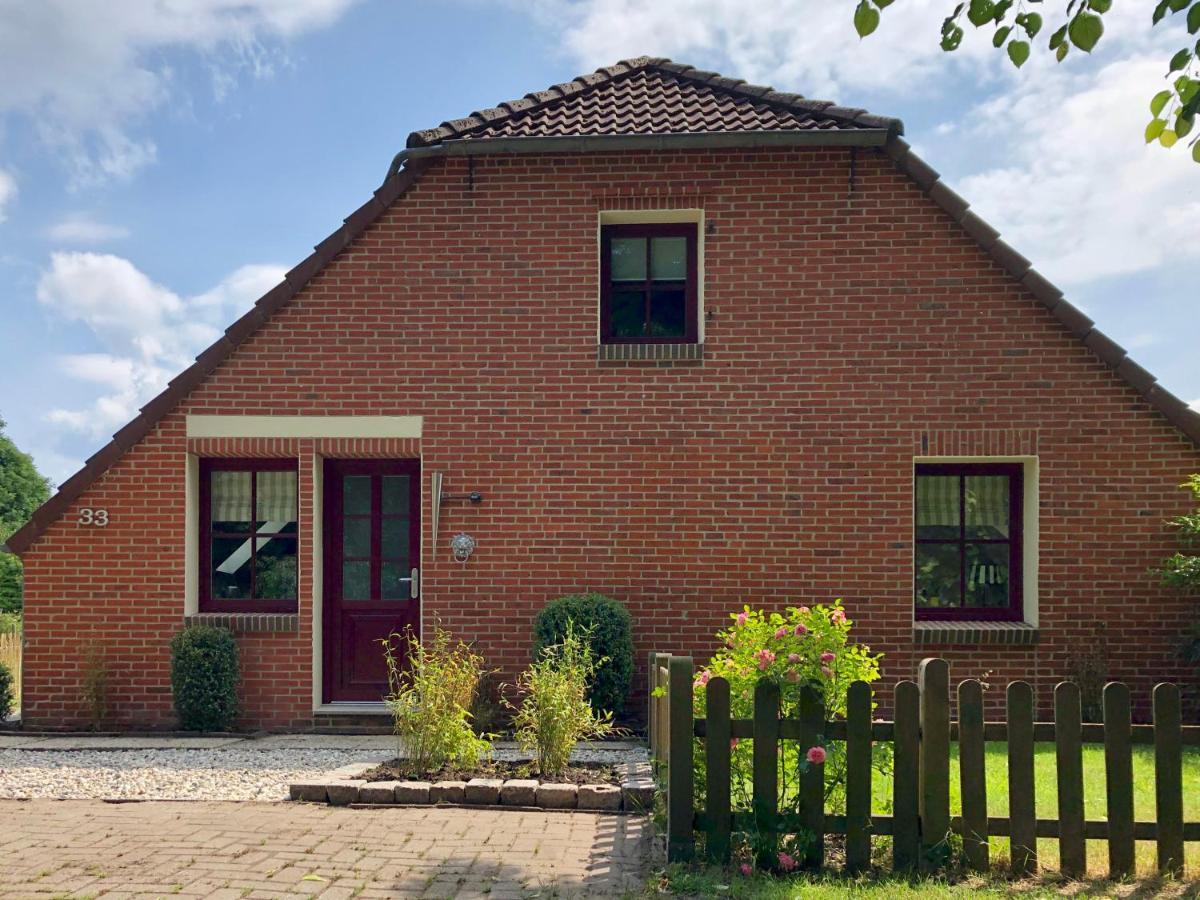 Paradiesje Leer Luaran gambar